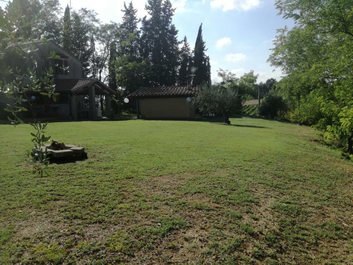 Tuscany Easy Holidays Lägenhet Capannoli Exteriör bild